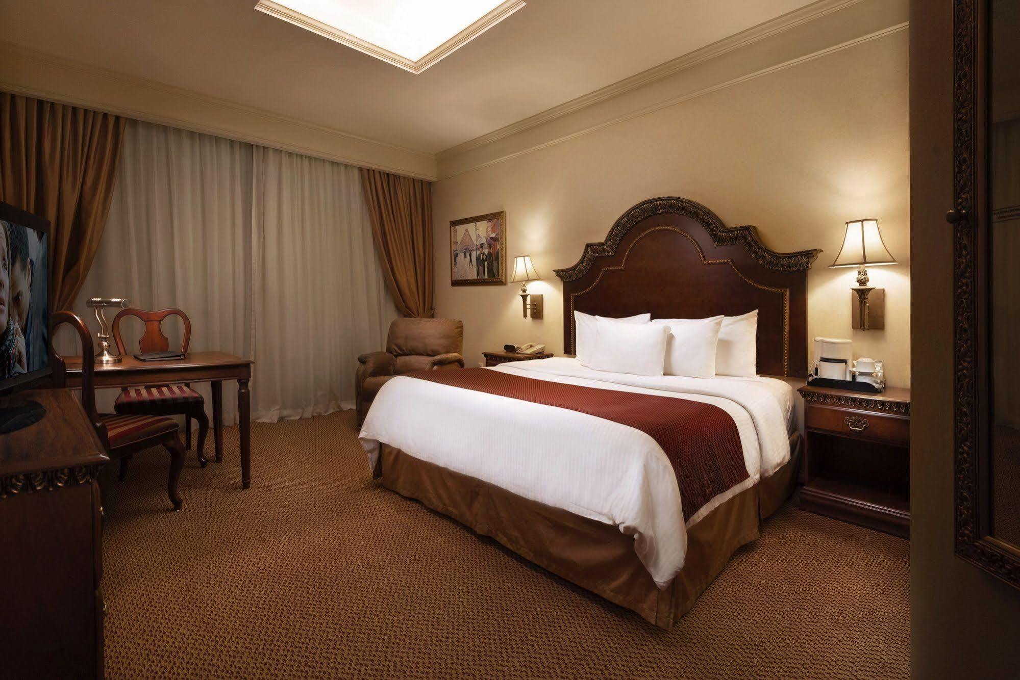 Safi Royal Luxury Valle San Pedro Garza Garcia Eksteriør billede Deluxe Room